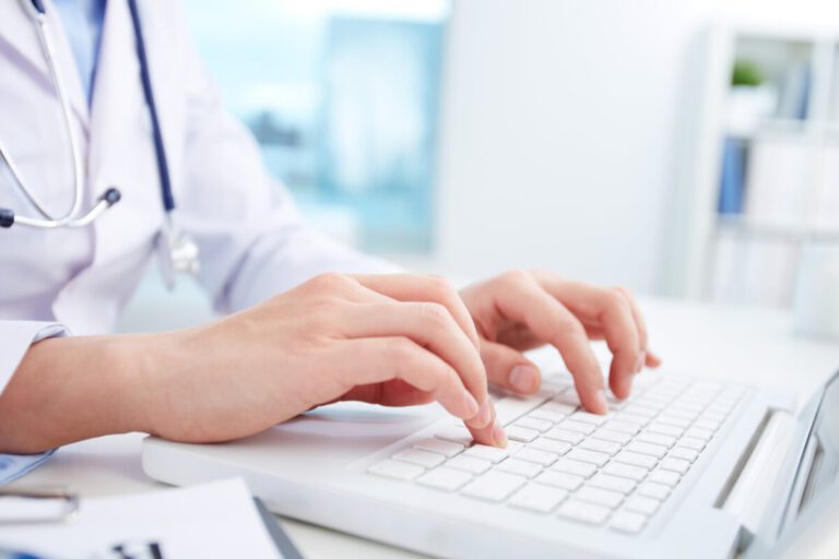 Marketing digital para el turismo médico - Ordenador