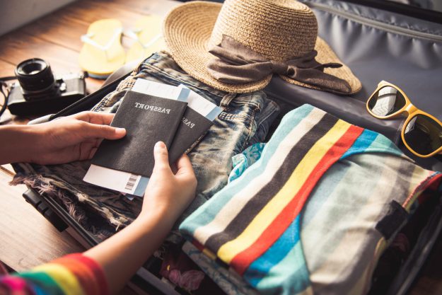 turismo de salud – maleta- turismo de salud - maleta-